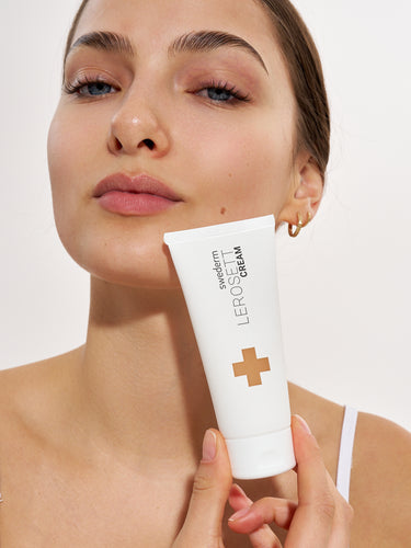 LEROSETT CLEANSING GEL - ŻEL DO MYCIA DLA CERY MIESZANEJ I TŁUSTEJ