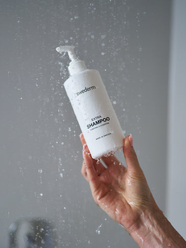 swederm Extra Shampoo - szampon oczyszczająco-nawilżający