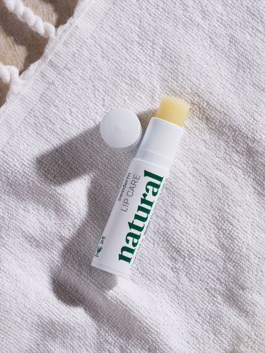 LIP CARE ODŻYWCZA I OCHRONNA POMADKA DO UST