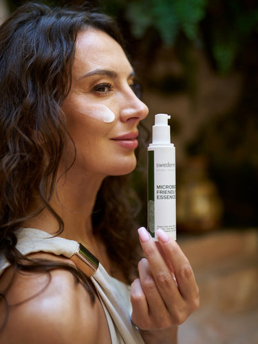swederm Microbiota Friendly Essence - esencja do twarzy